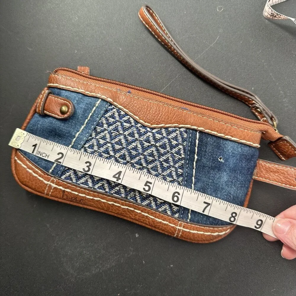 boc born wristlet